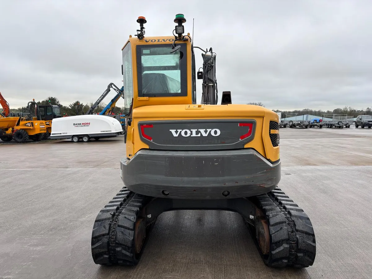 VOLVO 8 TON EXCAVATOR ECR88D - Image 3