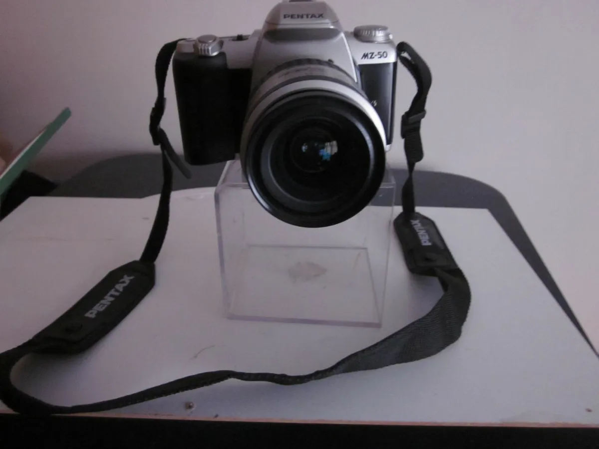 Pentax MZ-50 35mm SLR Film Camera/Lens - Image 2