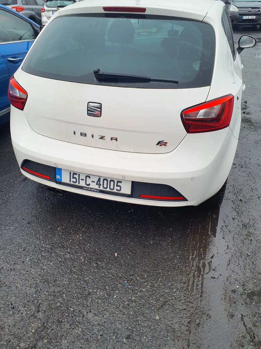 Seat ibiza FR 1.2 TSI 2015 Driving - Image 1