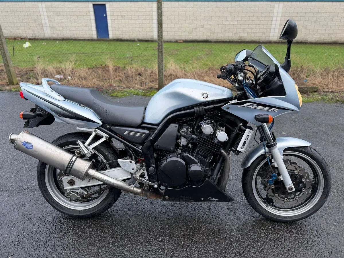 2004 Yamaha Fazer 600 - Image 1