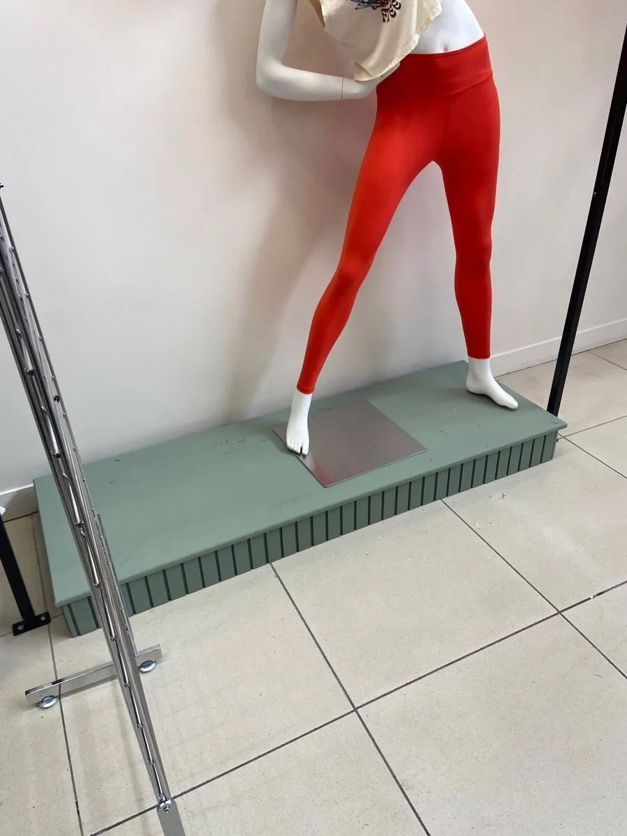 Shop fittings - Image 3