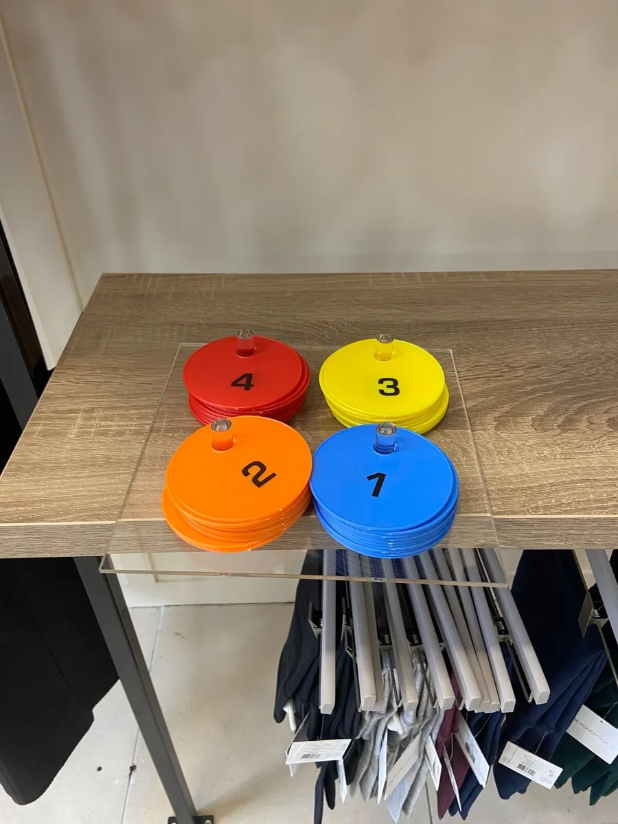 Shop fittings - Image 2