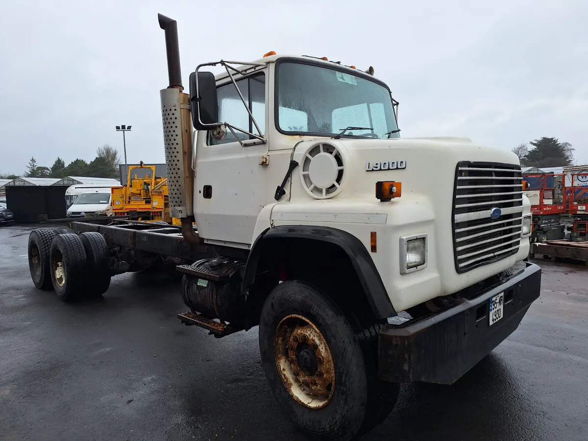 1995 Ford Truck Chassis for T3W For Auction - Image 3