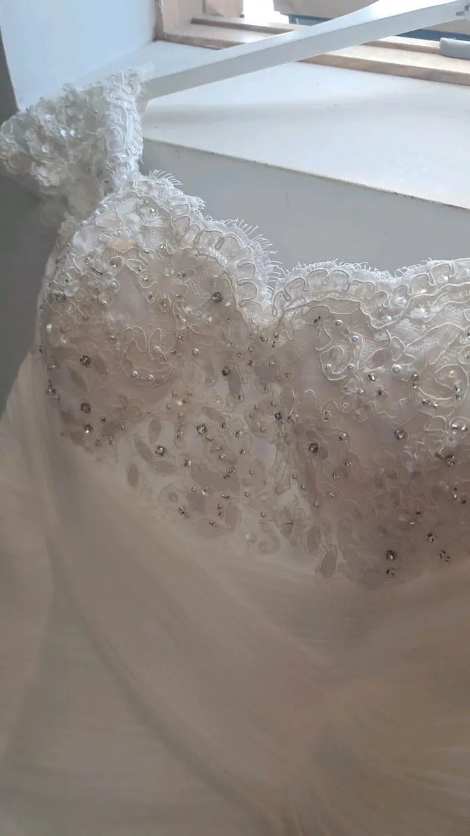 Wedding dress - Image 3