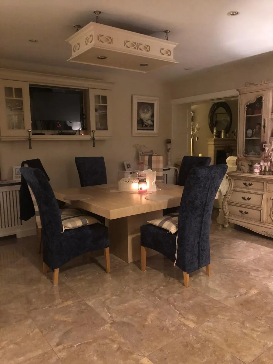 Kitchen Table x Four Chairs - Image 1