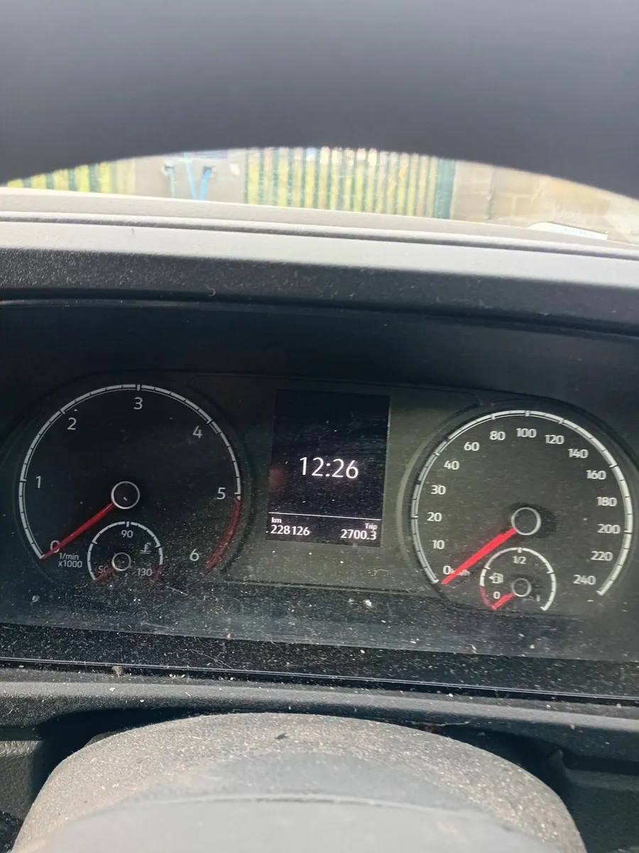 Volkswagen Caddy 2022 - Image 2