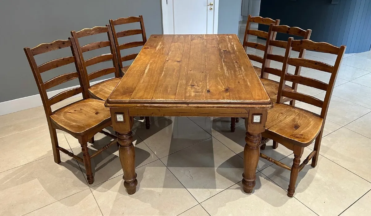 Solid Oak Table and 6 Chairs - Image 1