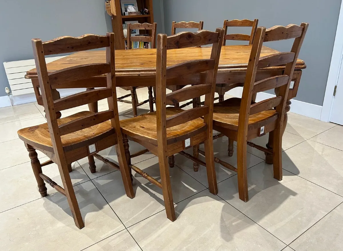 Solid Oak Table and 6 Chairs - Image 4