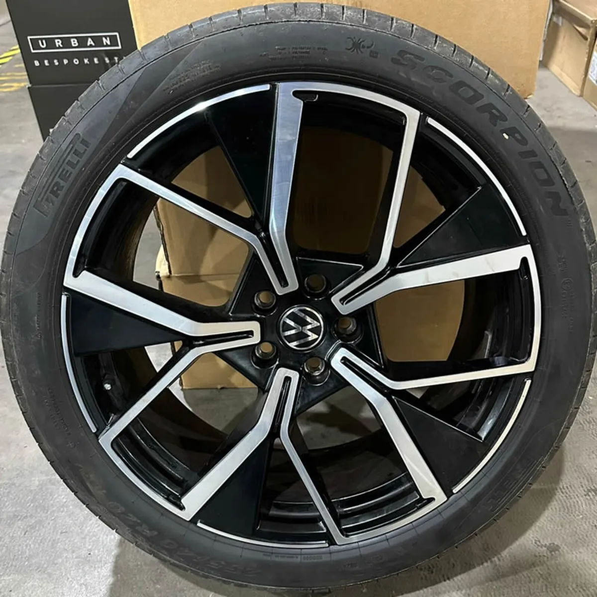 21" Genuine VW TIGUAN III TAYRON LEEDS ALLOYS - Image 4
