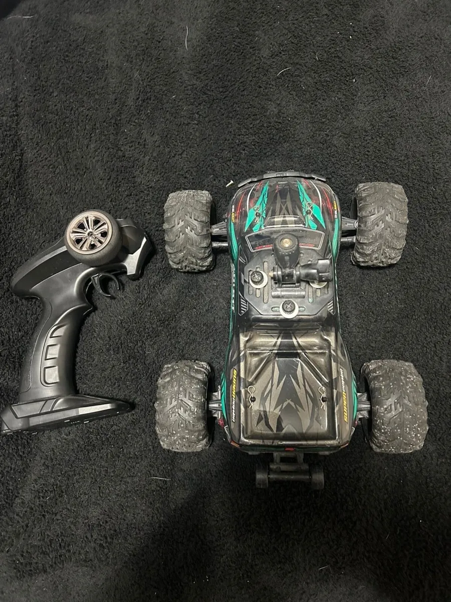 Toy racer car - Image 2