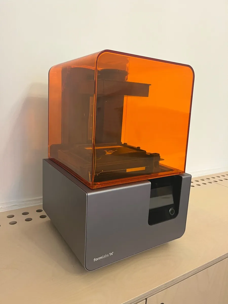 Formlabs 2 3D Printer - almost new - Image 2