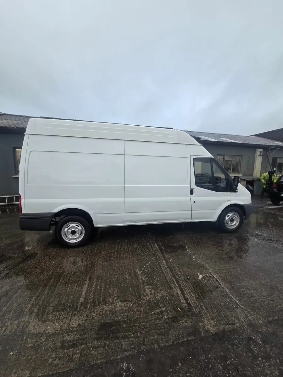 Ford Transit 2011 - Image 1