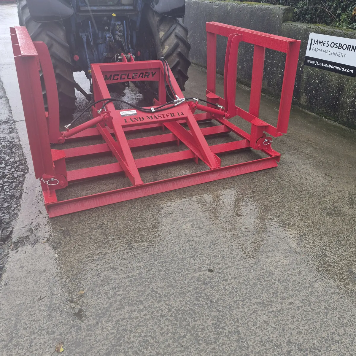 McCleary Landmaster 14ft Hyd Folding Leveller - Image 4
