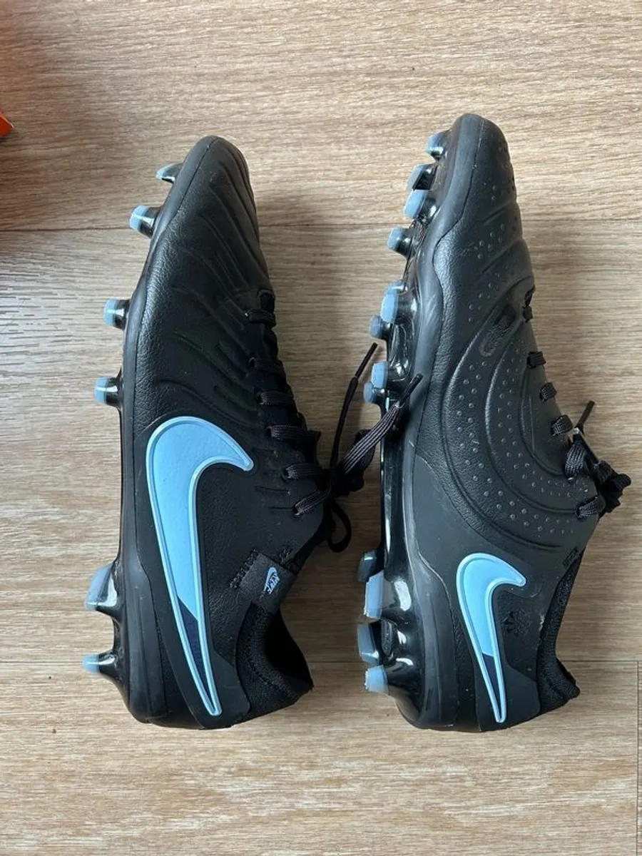Nike Tiempo Boots - Image 3
