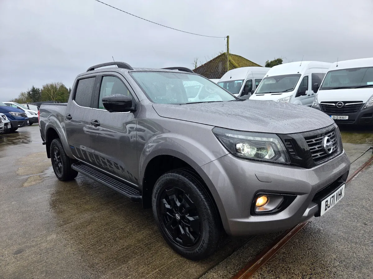 NISSAN NAVARA CREWCAB TOP SPEC - Image 4