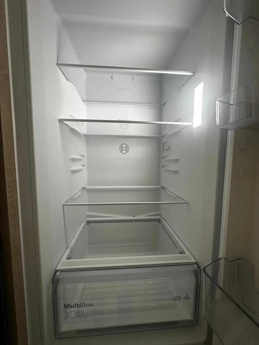 Bosch Series 2 Built-in Fridge-Freezer(1 year old) - Image 3