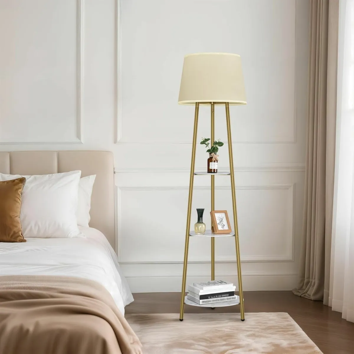 Floor Lamp with Shelves: Tripod Gold Sintered - Image 3