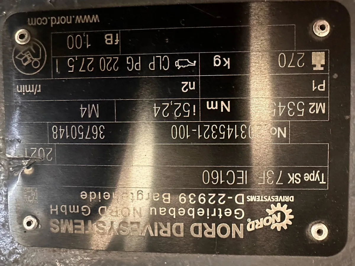 Electric motors and gearbox - Image 2