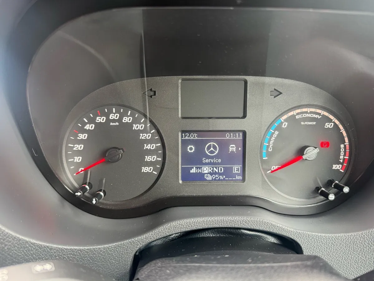 Mercedes sprinter electric - Image 4