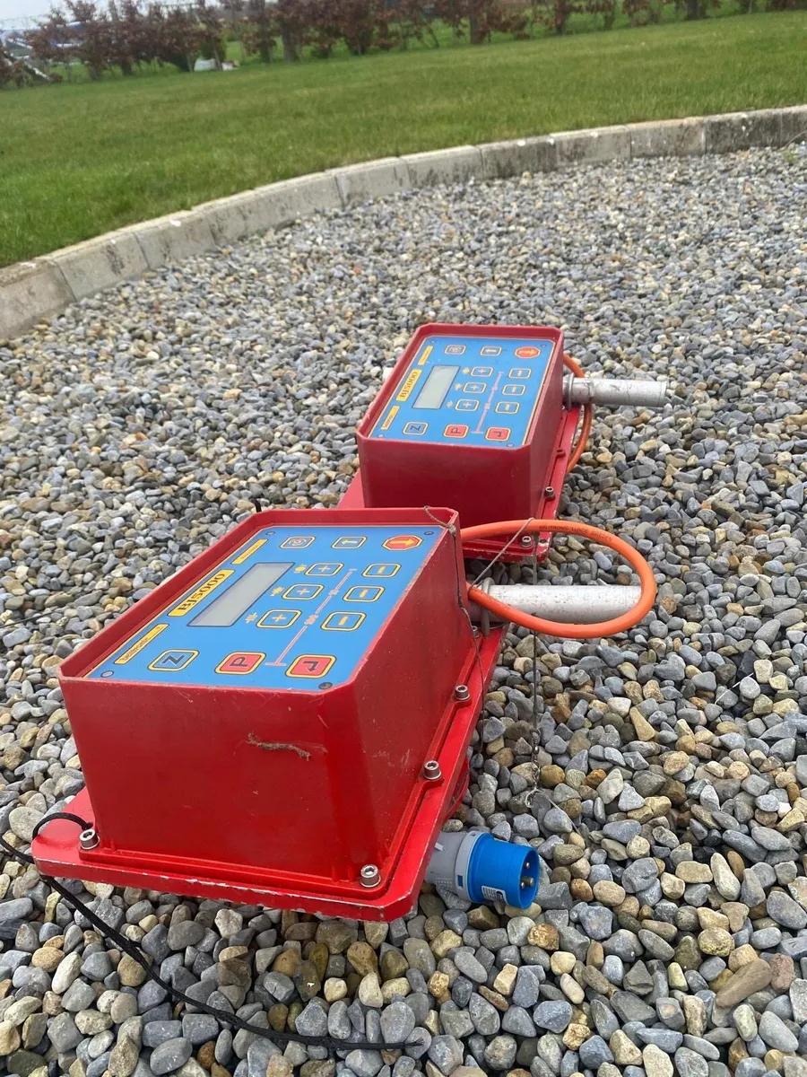 1 X Bj5000 Belltronic jigging machine