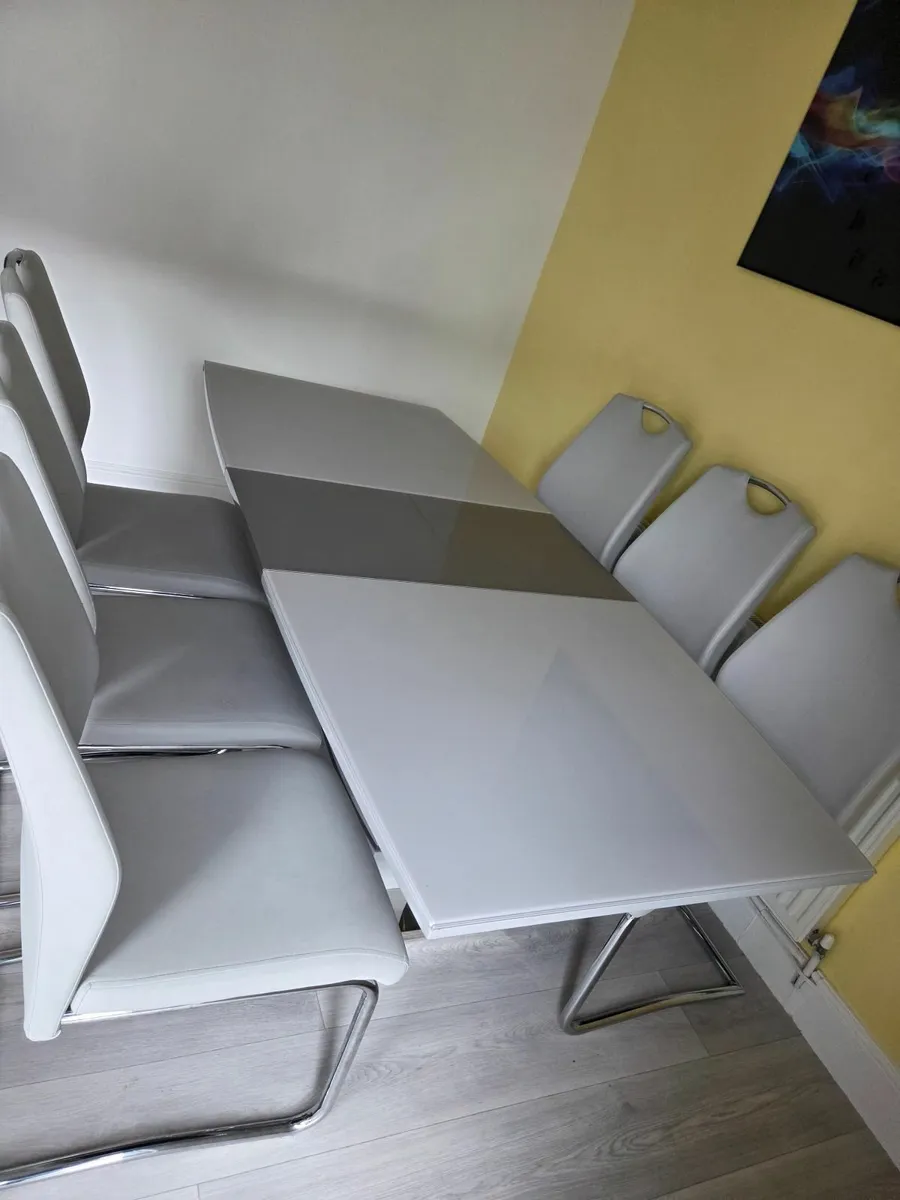 Glass Table & 6 Chairs - Image 3