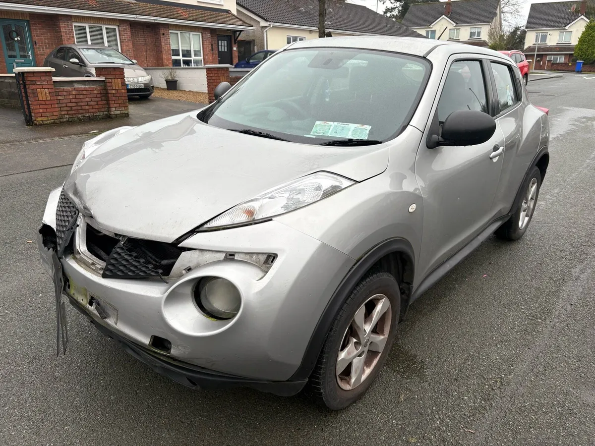 2011 Nissan Juke - Image 2