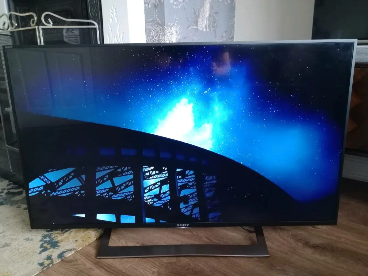 Sony 43"UHD SMART android tv 43XD8099 + sound bar - Image 1