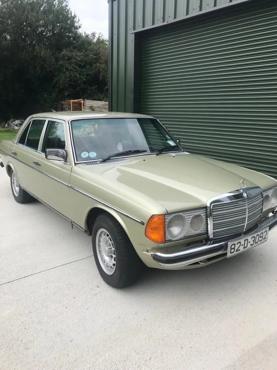 Mercedes-Benz Other 1982 - Image 2