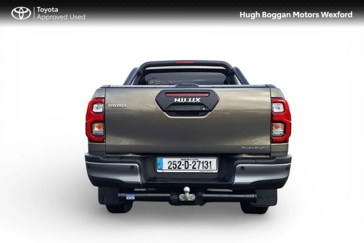 Toyota Hilux 2.8D4D INVINCIBLE + VAT - Image 4