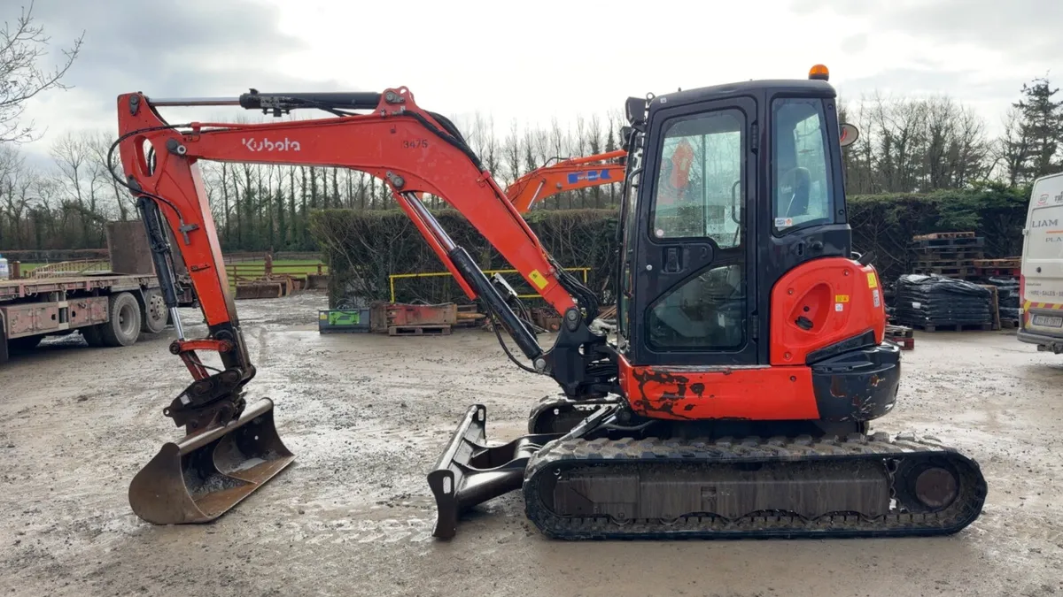 Kubota U55-4 - Image 1