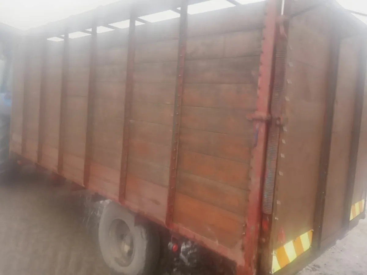 Cattle Trailer - Image 3