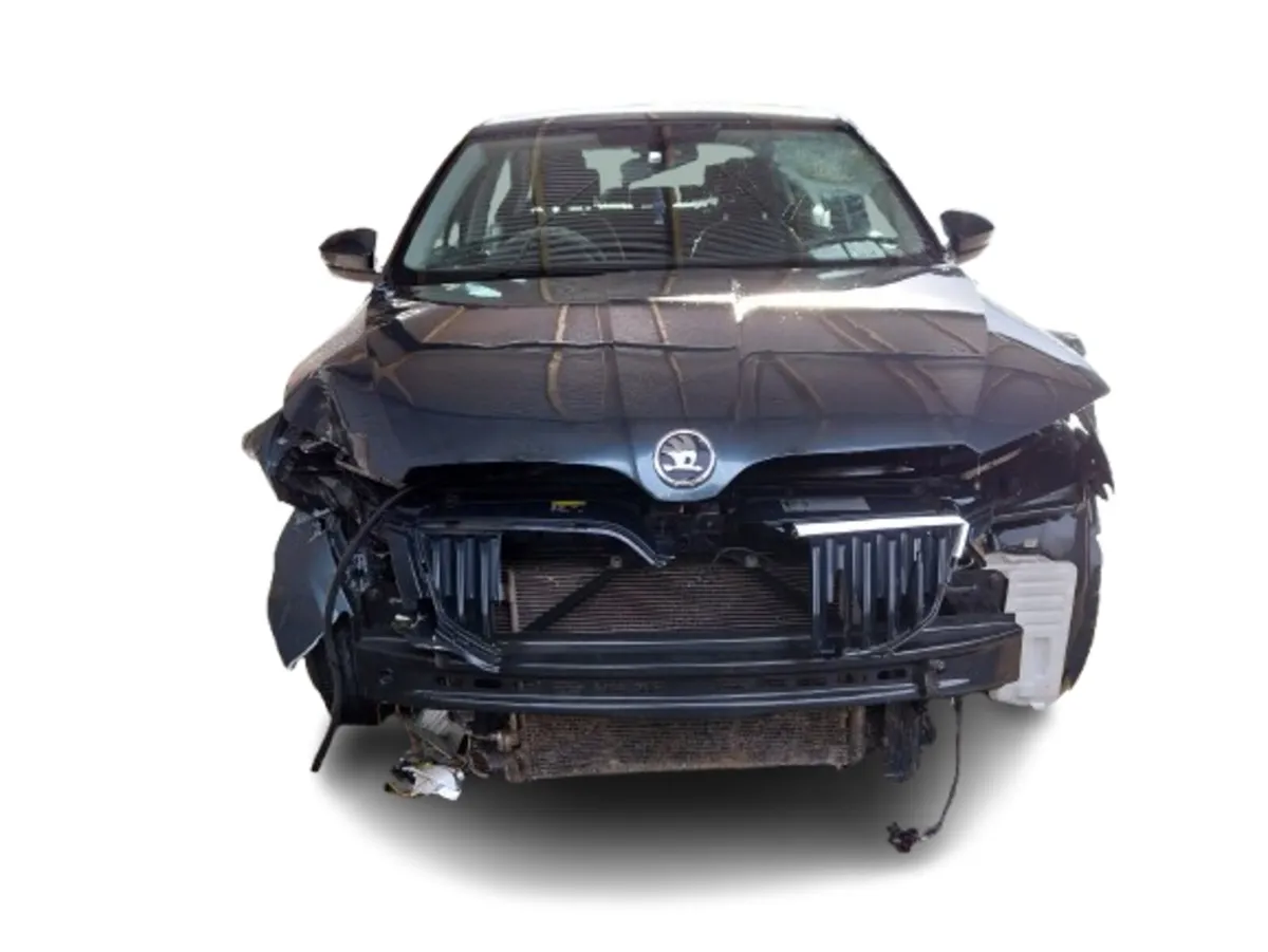 2014 SKODA OCTAVIA  For Breaking/Dismantling - Image 2