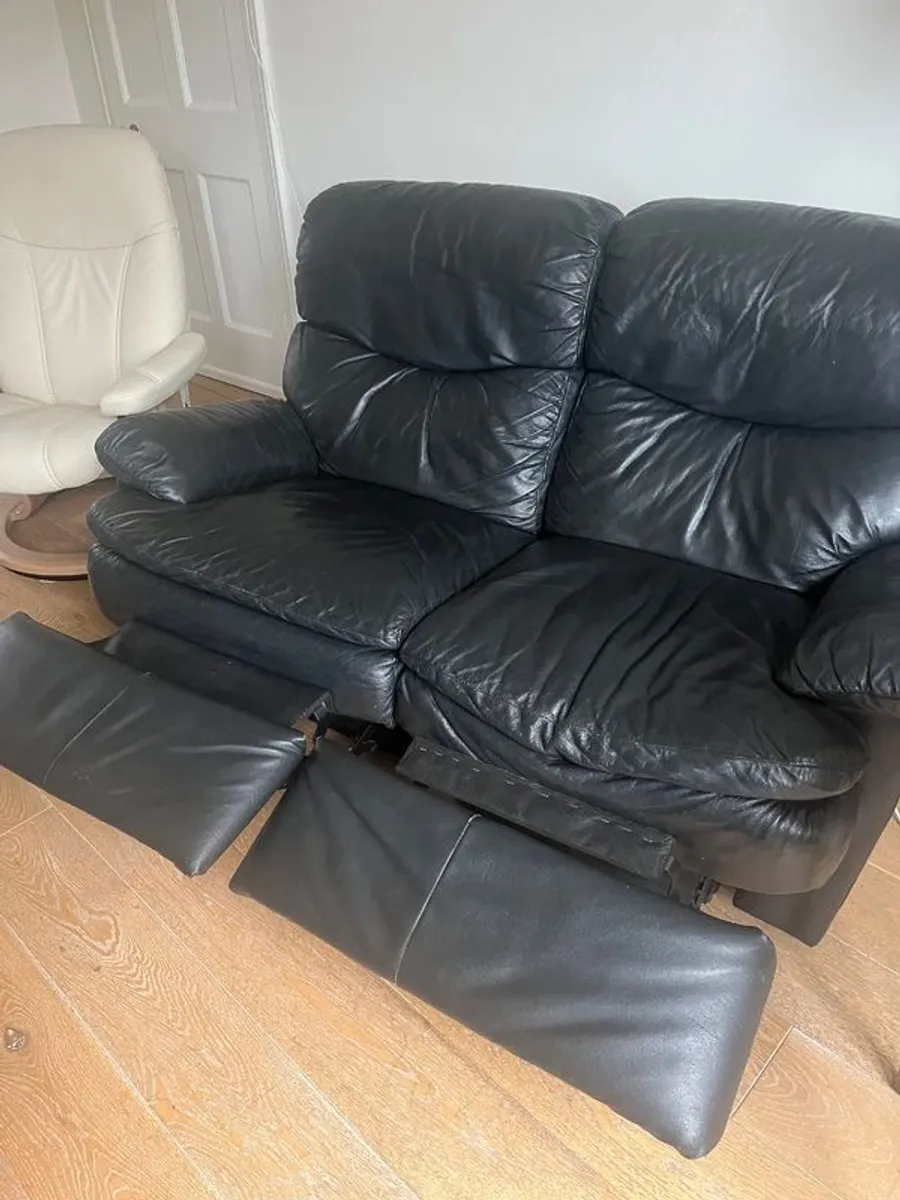 Leather 2 seater sofa - Image 2