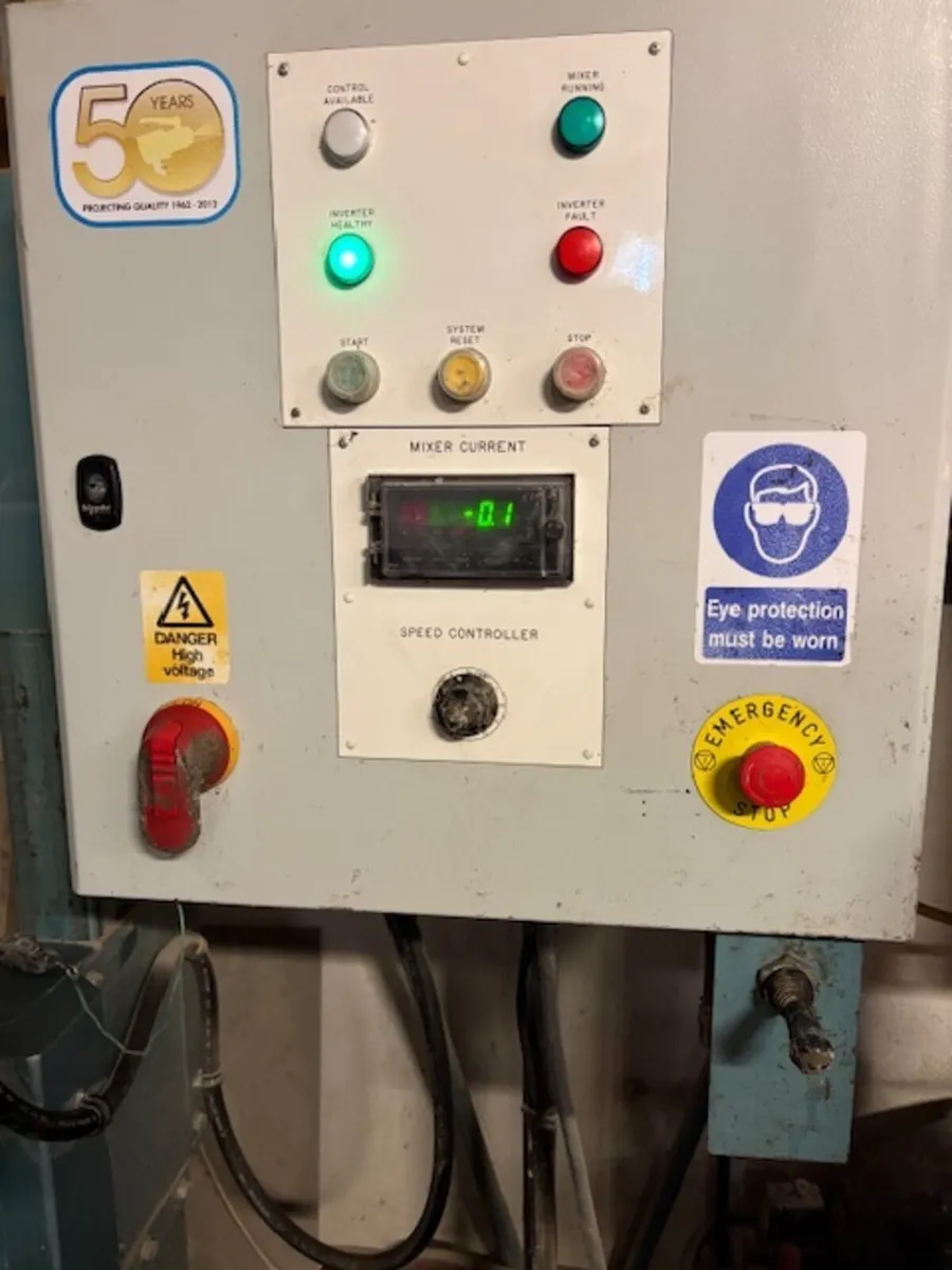 Concrete Mixer - Image 4