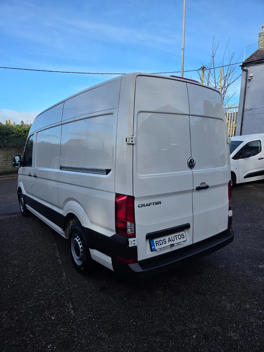 🔥21 VW CRAFTER MWB LOW KMS🔥 - Image 4