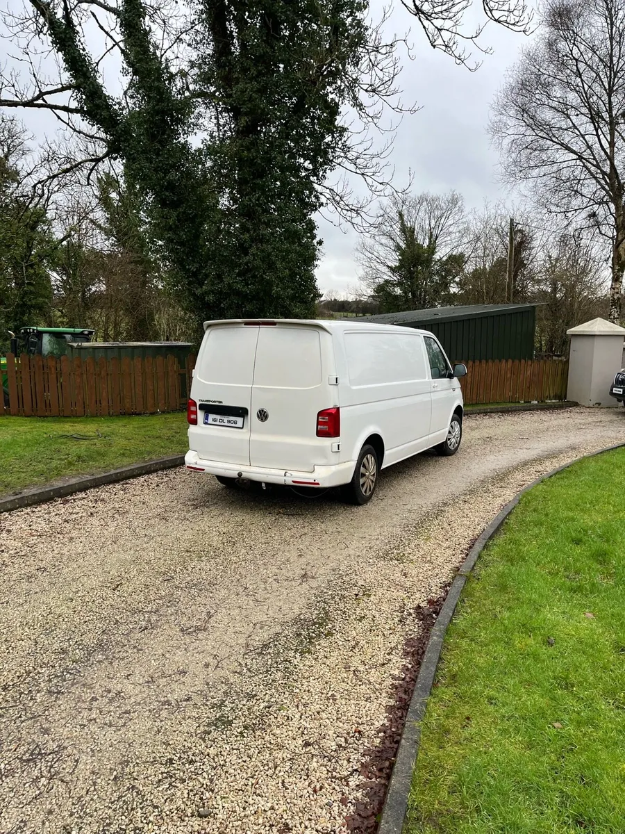 Volkswagen transporter - Image 4
