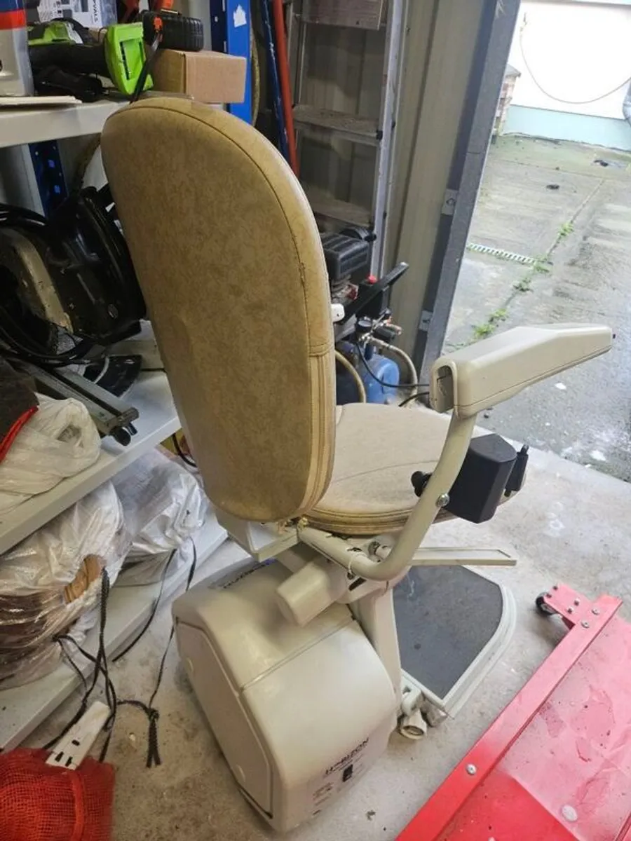 stair lift - Image 2