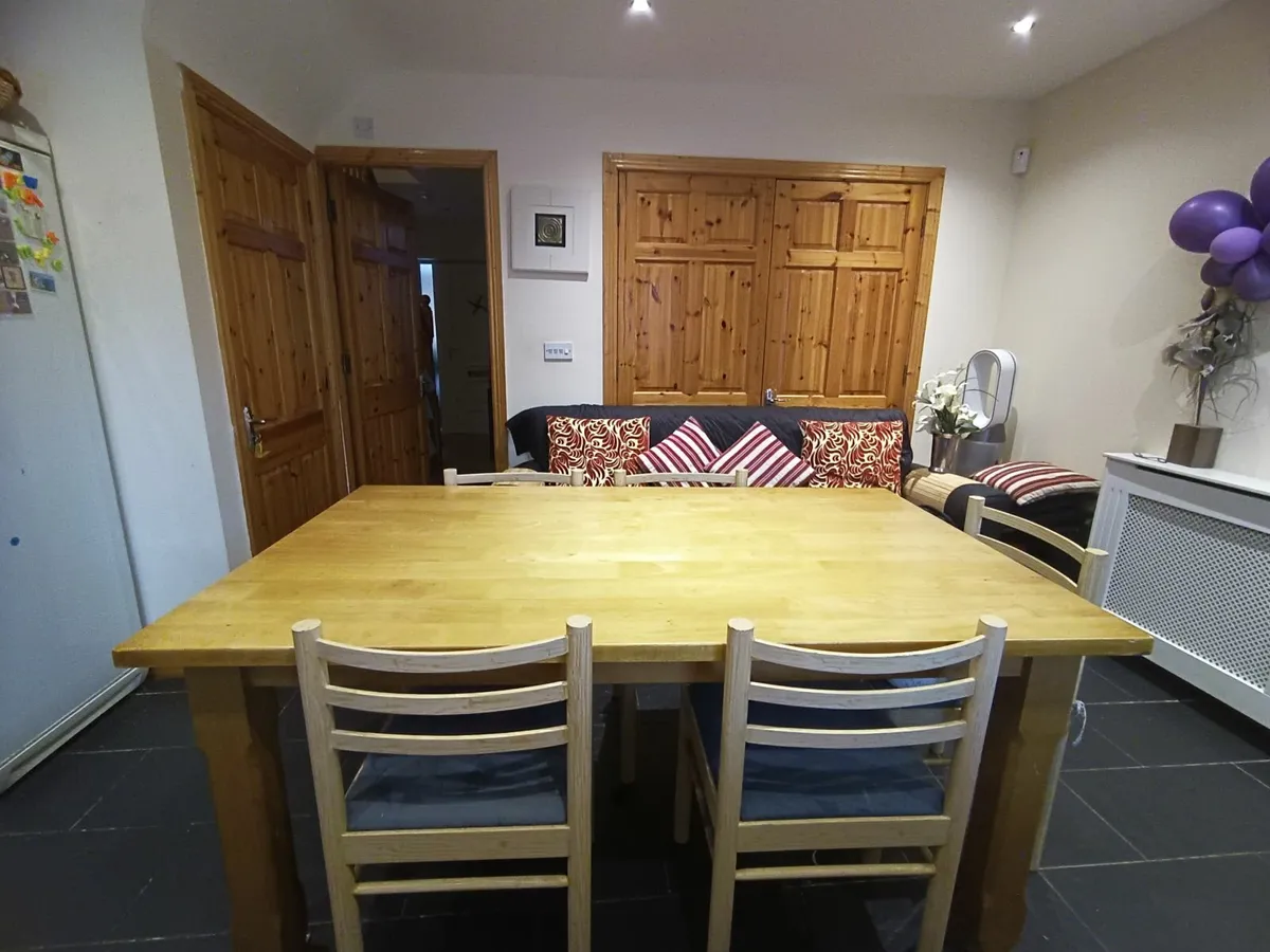 Dining table & chairs - Image 2