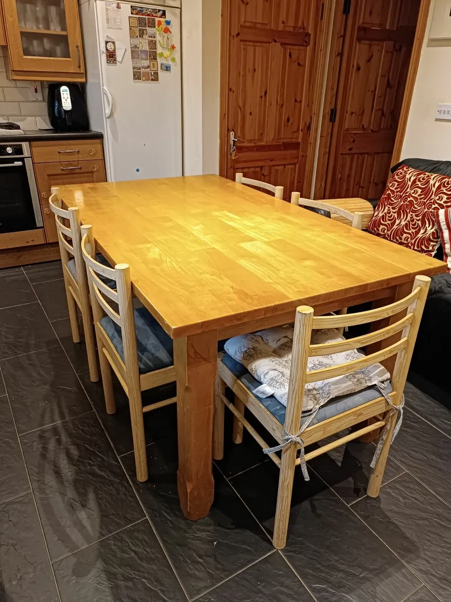 Dining table & chairs - Image 3