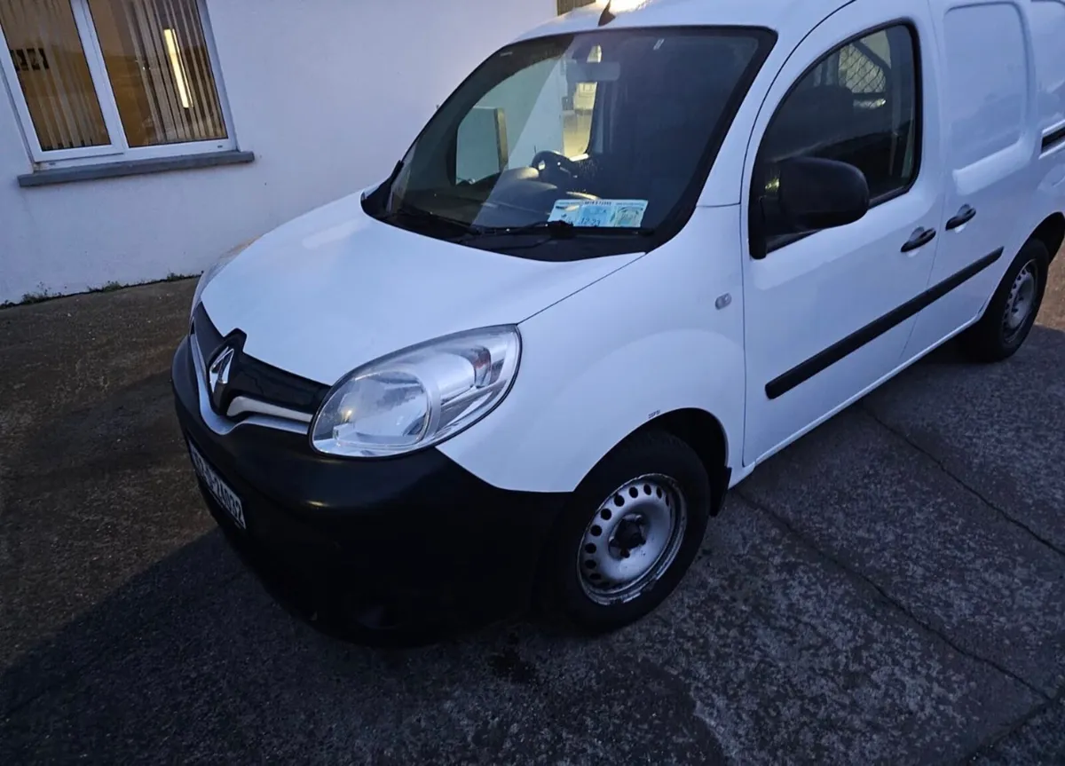 Kangaroo Renault - Image 1