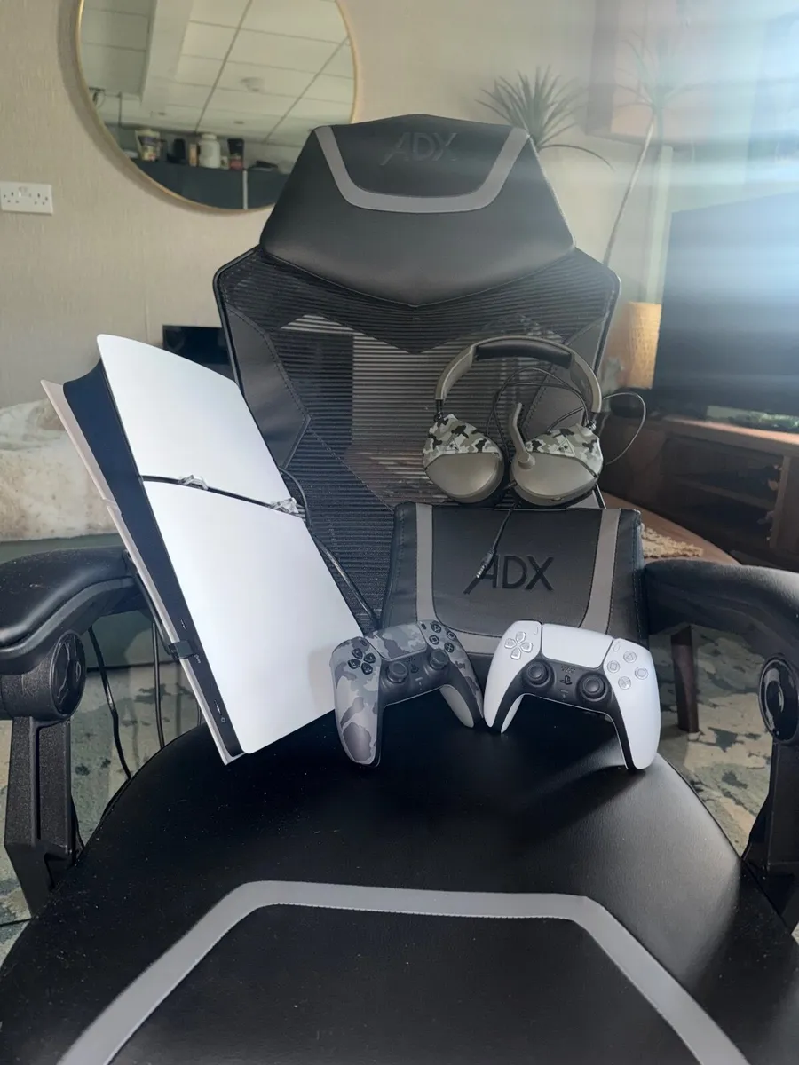 PlayStation 5 bundle - Image 1