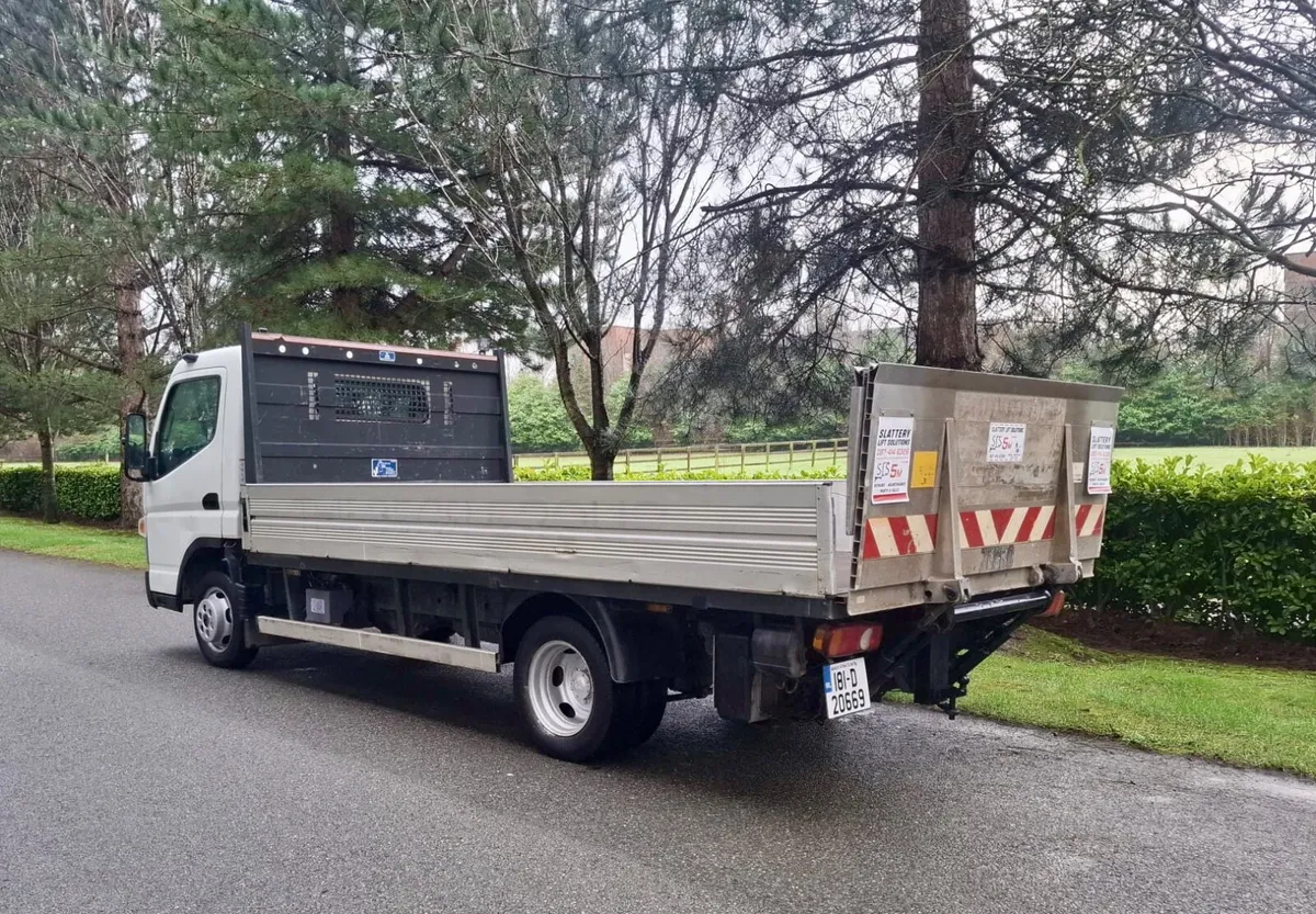 Fuso Canter Dropside Tail lift  2018 DOE 2/27 - Image 2