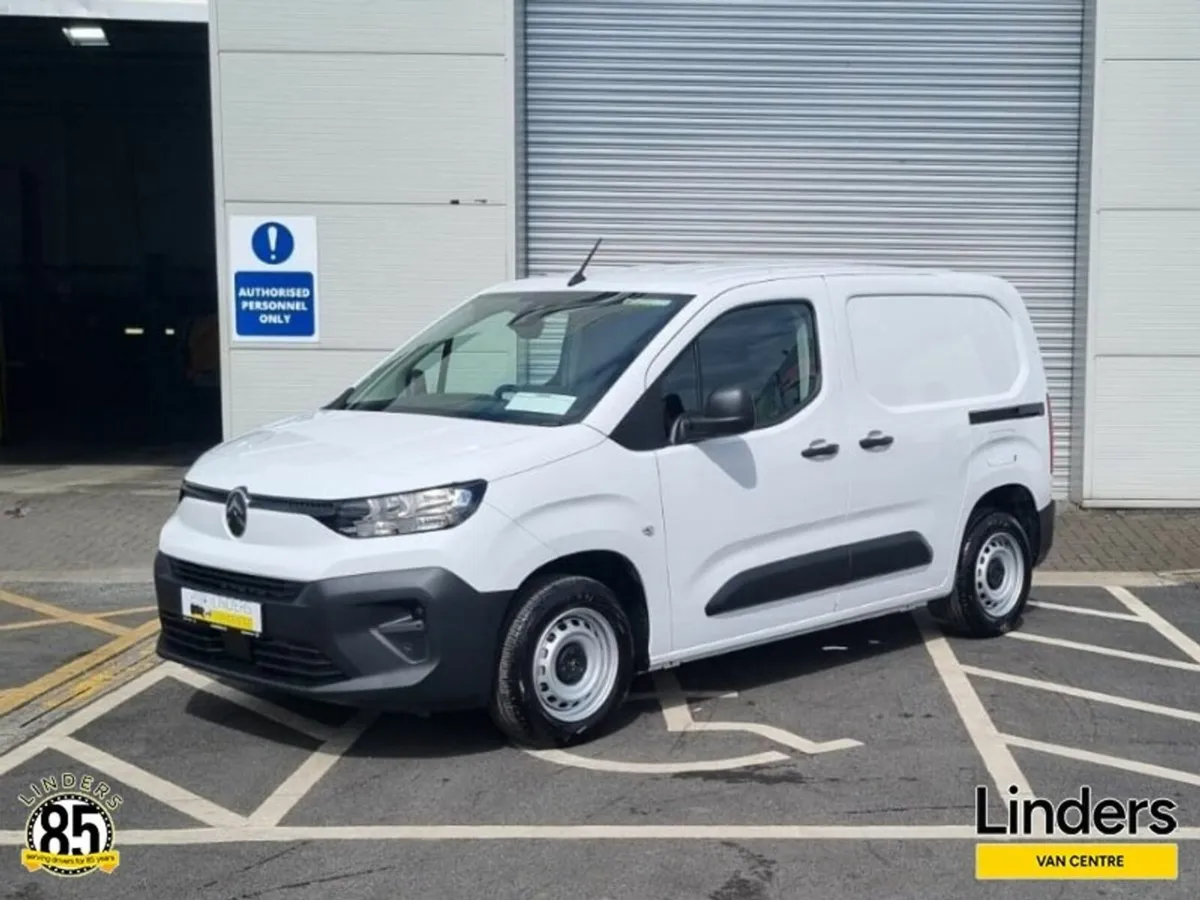 Citroen Berlingo ENTERPRISE AUTO 261 0KMS DEMO - Image 2