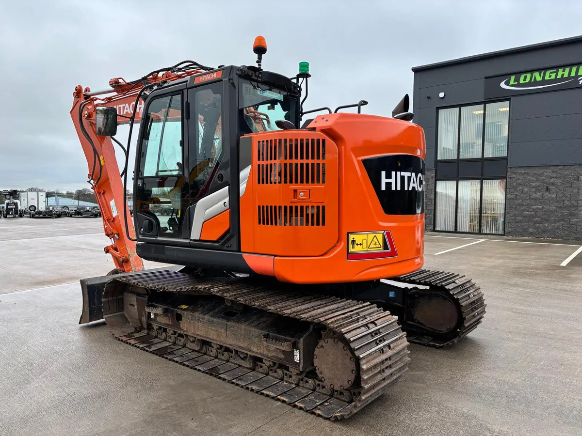 HITACHI ZX135 USBL-7 - Image 1