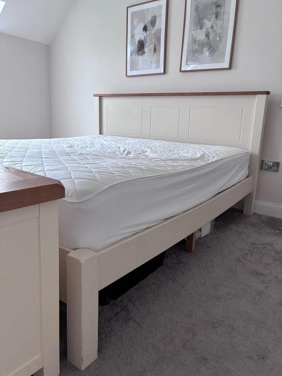 Somerset Bedroom furniture - Image 3