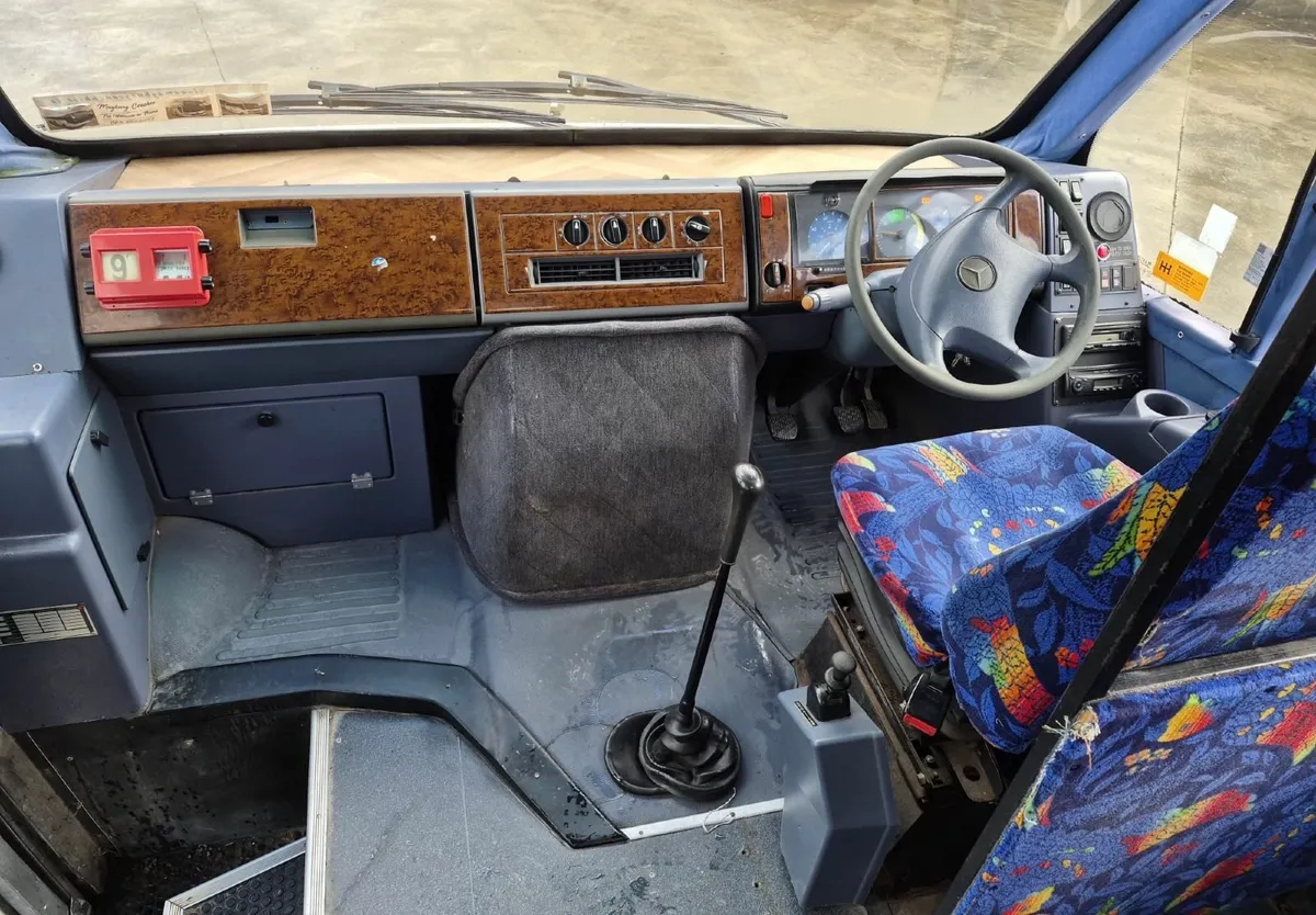 Mercedes-Benz Plaxton Cheetah 2005 33 Seater - Image 4