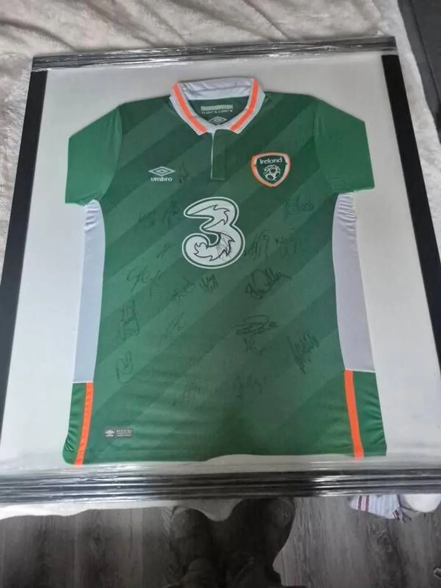 memorabilia - Image 1