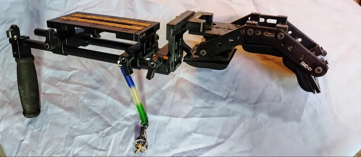 IKAN Camera shoulder mount