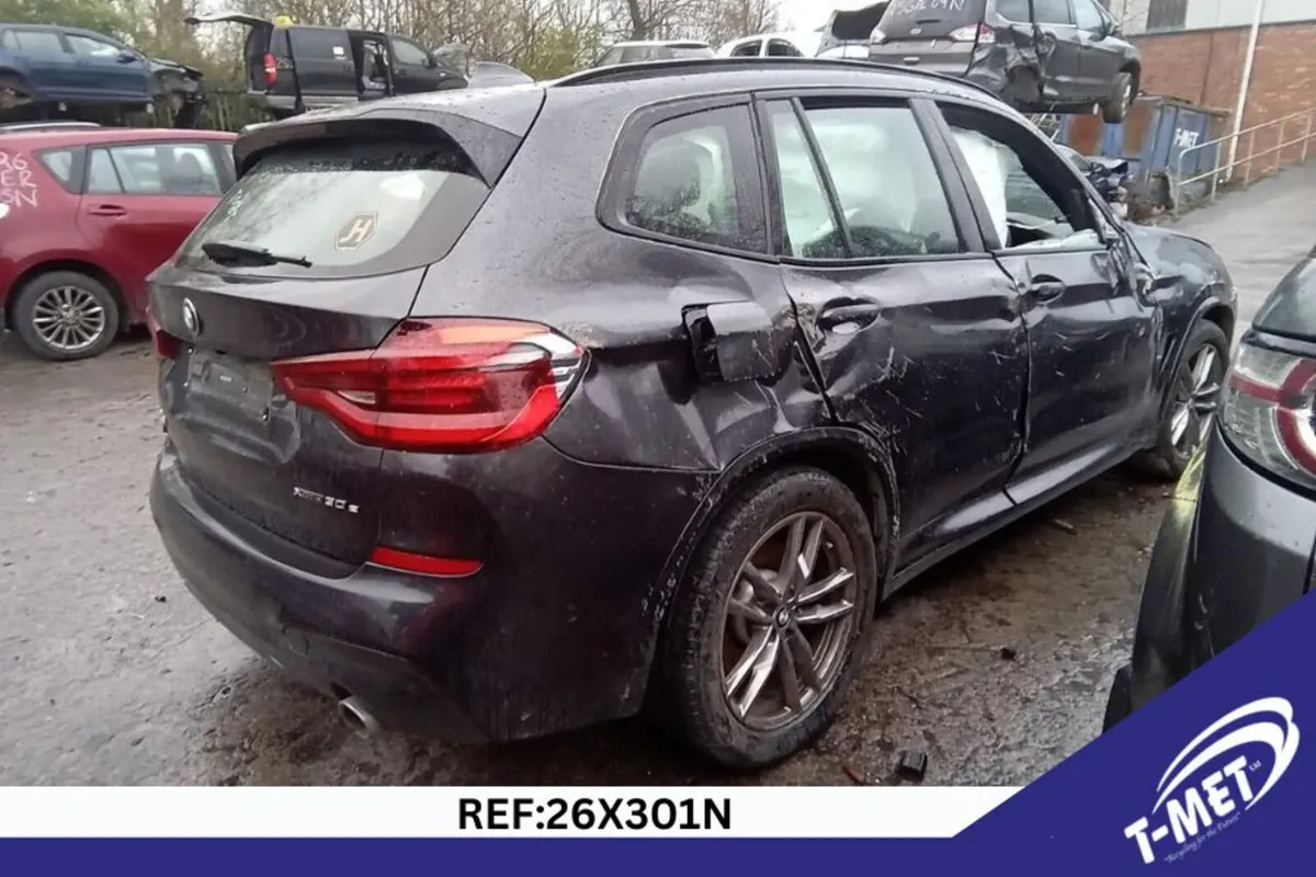 2021 BMW X3 BREAKING FOR PARTS - Image 3