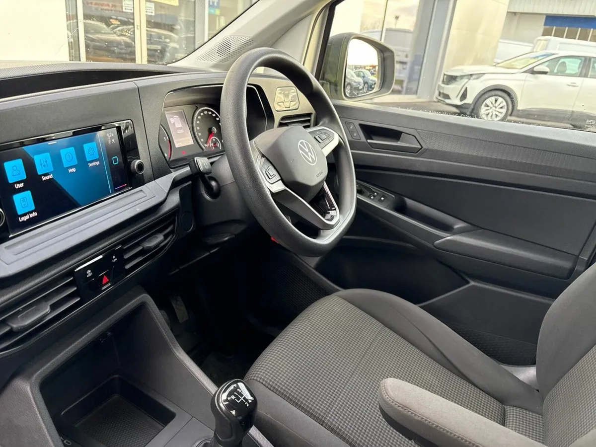 Volkswagen Caddy CADDY CARGO TDI 75BHP  M6F (Price - Image 3